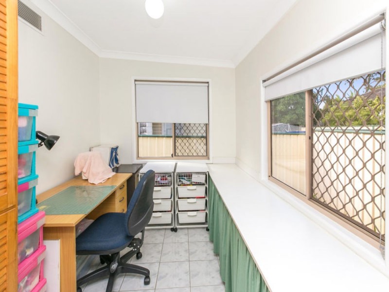 8 Augstein Street, Coopers Plains QLD 4108