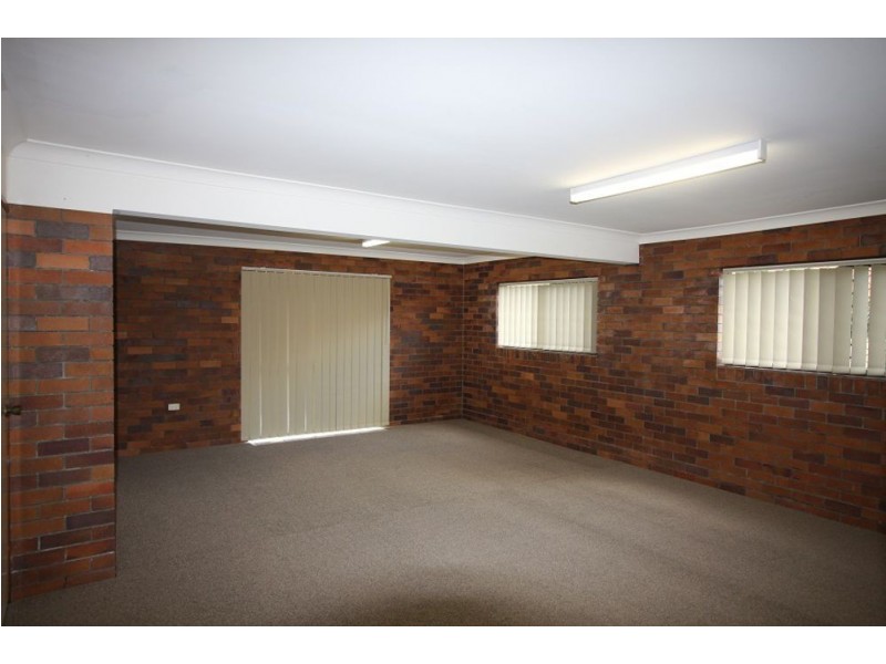 16 Bordeaux Street, Eight Mile Plains QLD 4113