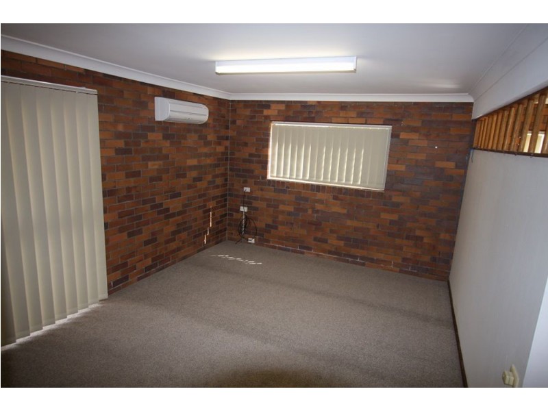 16 Bordeaux Street, Eight Mile Plains QLD 4113