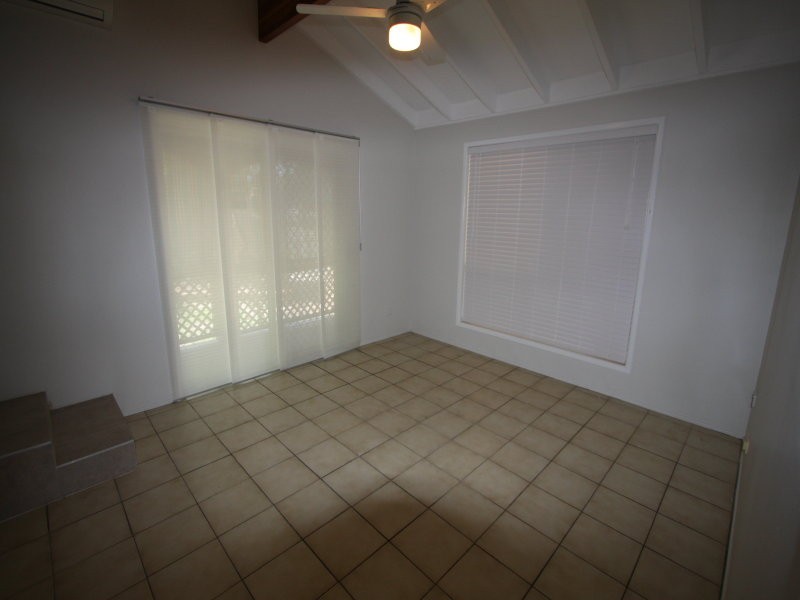 18 Jacqueline Avenue, Springwood QLD 4127