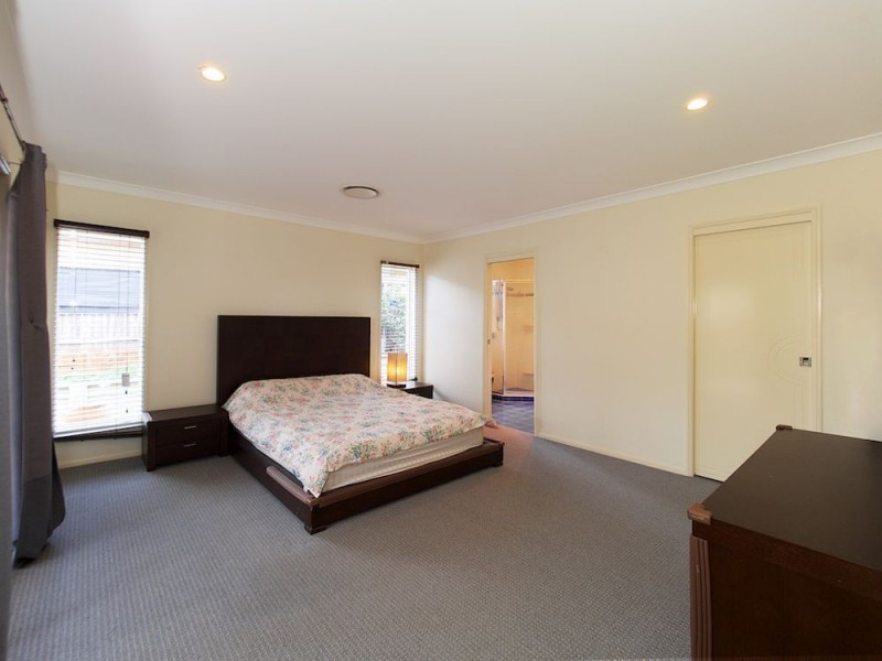 18 The Heights, Underwood QLD 4119