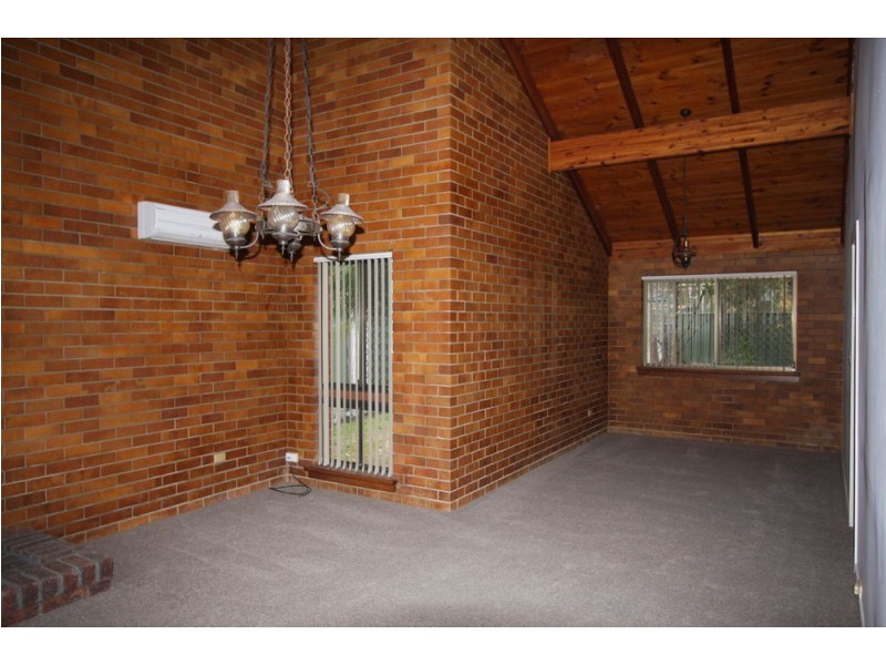 18 Bordeaux Street, Eight Mile Plains QLD 4113