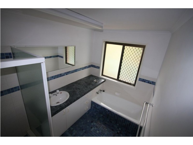 18 Bordeaux Street, Eight Mile Plains QLD 4113