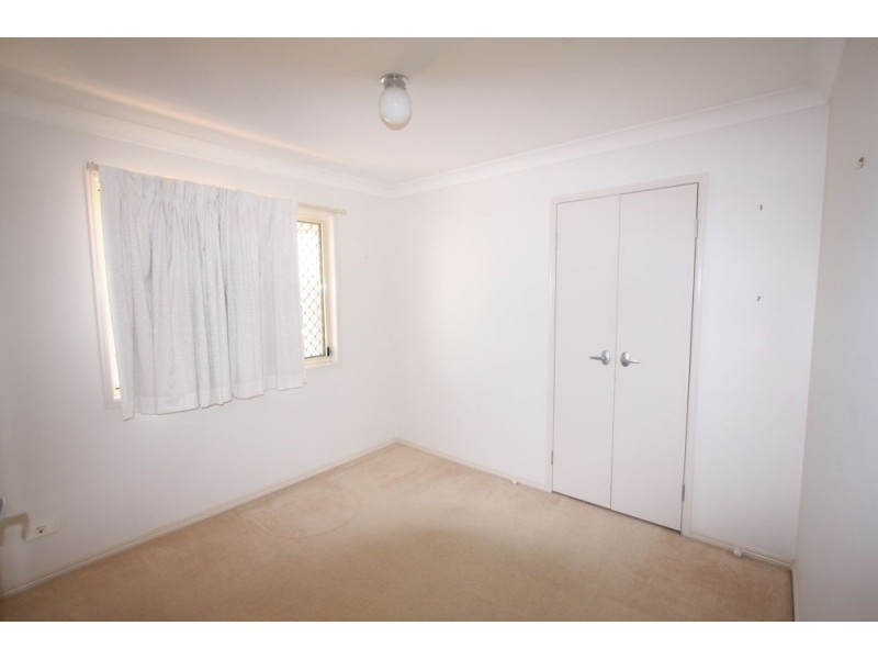 4 Cricket Street, Coopers Plains QLD 4108