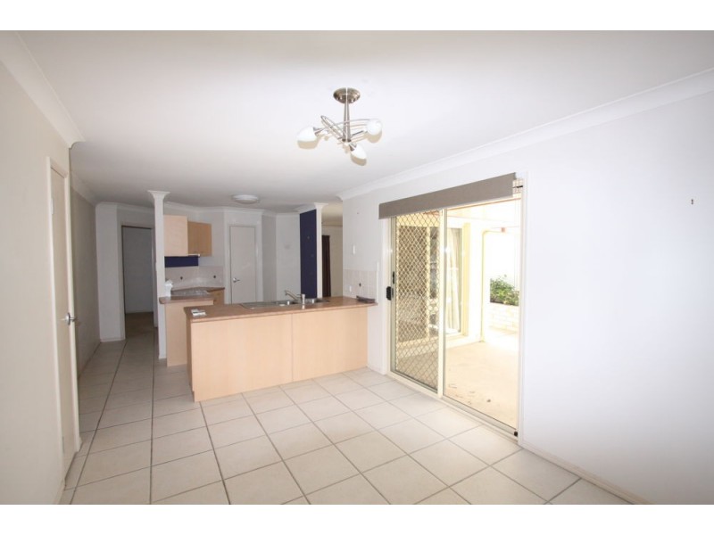 4 Cricket Street, Coopers Plains QLD 4108