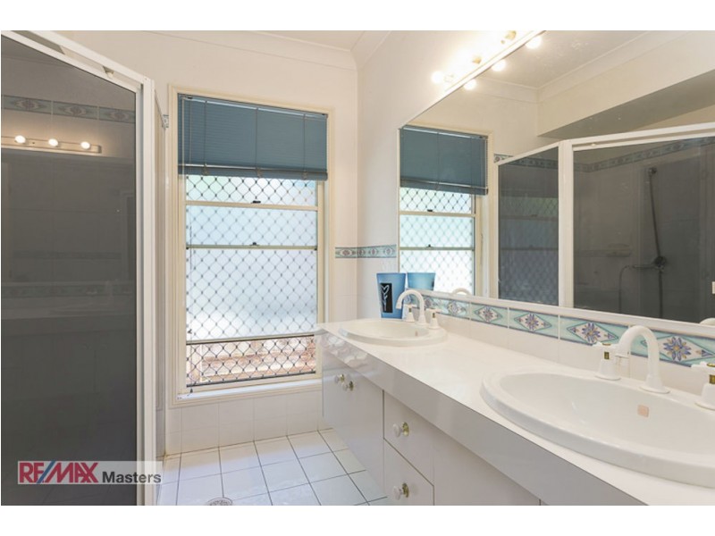 20 Como Place, Parkinson QLD 4115