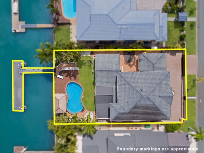 19 Captains Ct, Raby Bay QLD 4163
