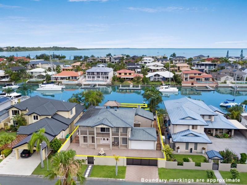 19 Captains Ct, Raby Bay QLD 4163