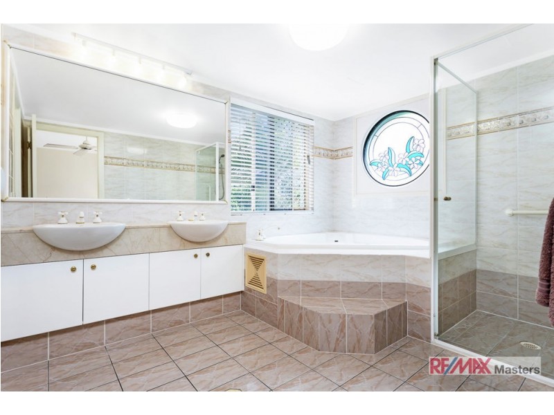 1 Raby Bay Quays, 10 Esperance Court, Raby Bay QLD 4163