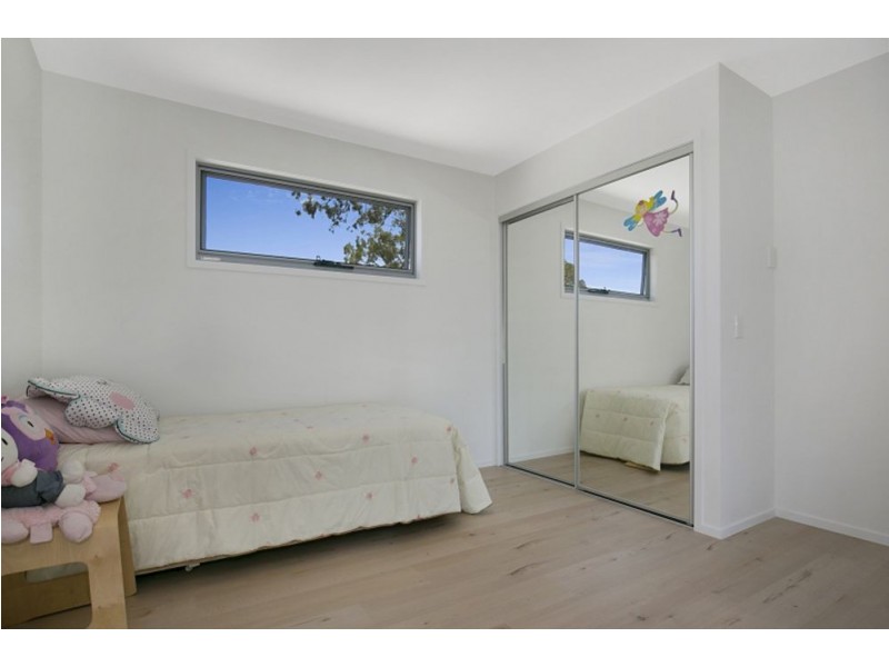 48 Bates Drive, Birkdale QLD 4159