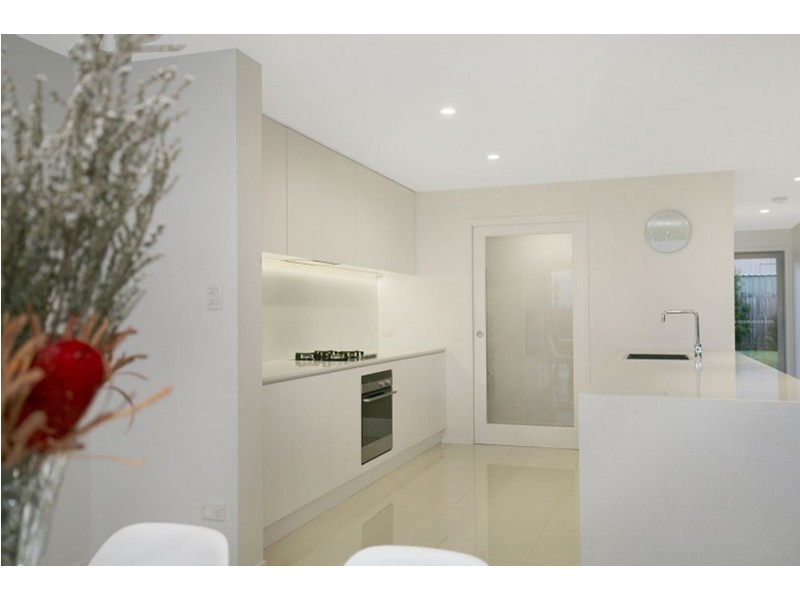 48 Bates Drive, Birkdale QLD 4159