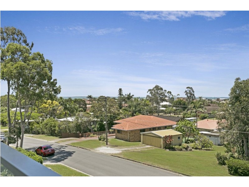 48 Bates Drive, Birkdale QLD 4159