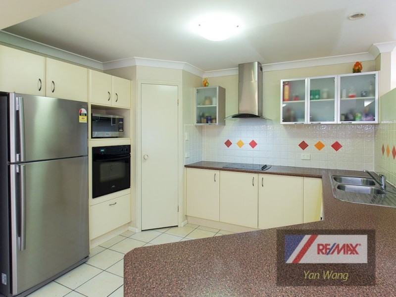 8 The Heights, Underwood QLD 4119