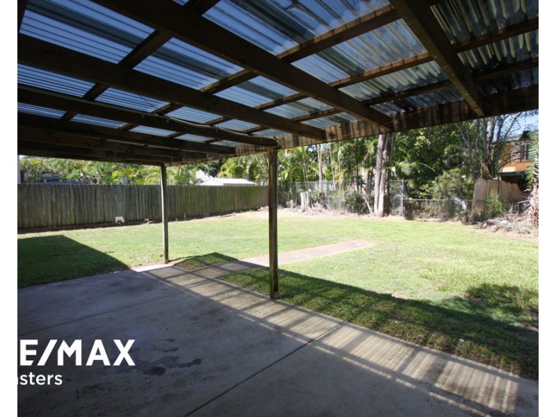 8 Turnmill Street, Macgregor QLD 4109