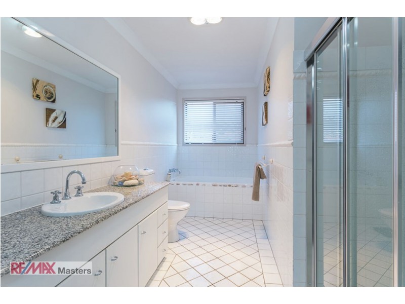 25 Villa Edgewater, 6 Harbour View Court, Raby Bay QLD 4163
