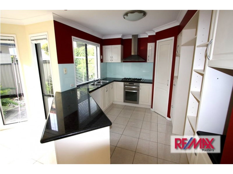 27 Bacchus Street, Robertson QLD 4109