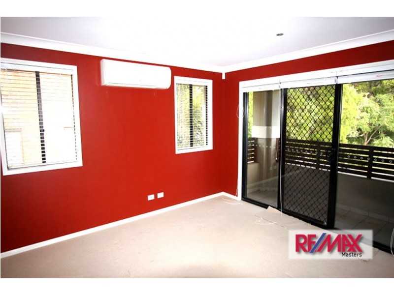 27 Bacchus Street, Robertson QLD 4109