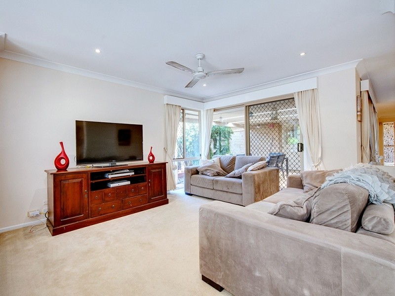 12 Burke Pl, Forest Lake QLD 4078