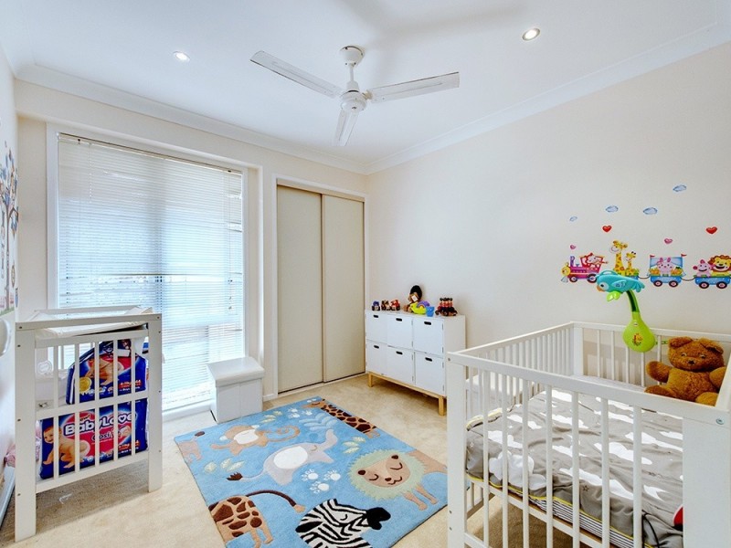 12 Burke Pl, Forest Lake QLD 4078