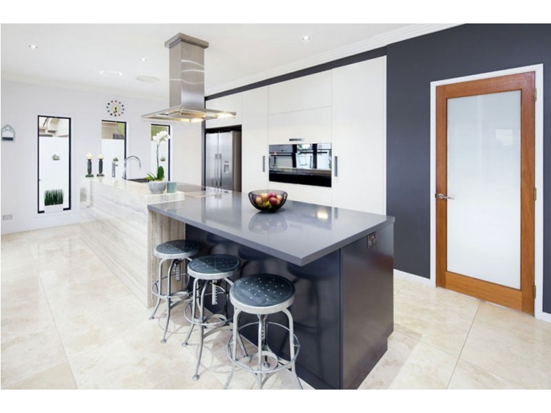 16 Marram Crt, Raby Bay QLD 4163