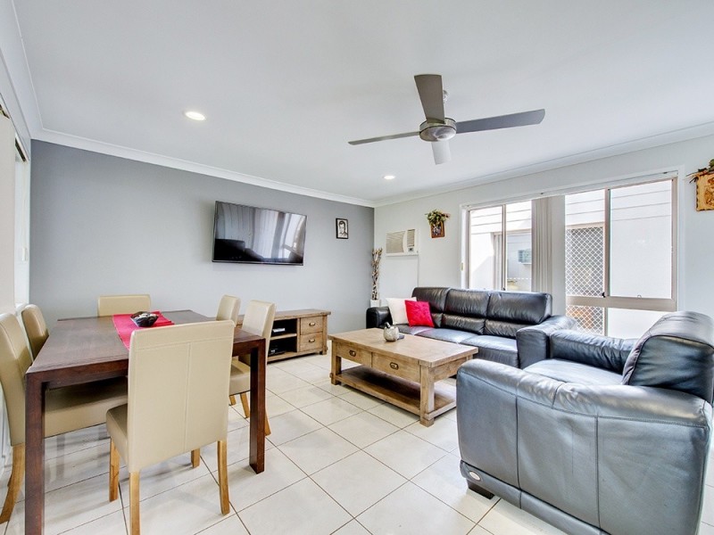 6 Scarlet Pl, Forest Lake QLD 4078