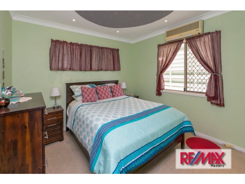 8 Augstein Street, Coopers Plains QLD 4108