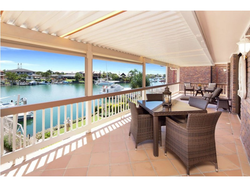 8 Compass Crt, Raby Bay QLD 4163