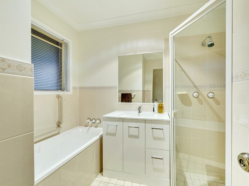 41 Amara Cr, Forest Lake QLD 4078