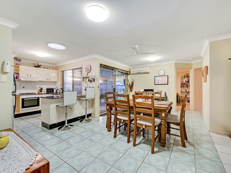 4 Purdie Pl, Forest Lake QLD 4078