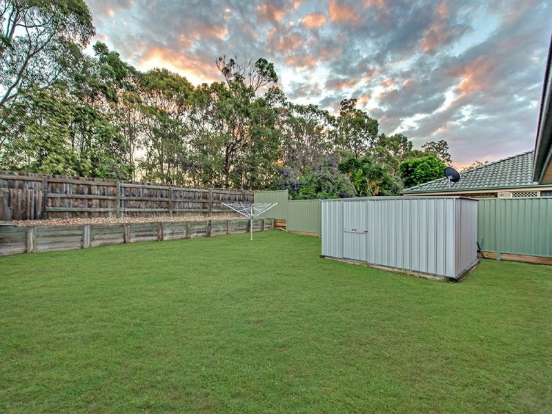 4 Purdie Pl, Forest Lake QLD 4078