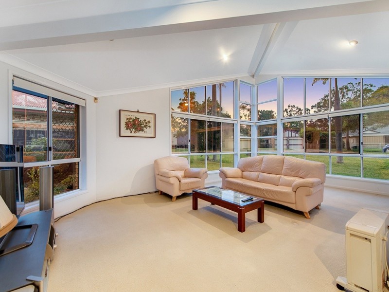 8 Ballandean Cl, Forest Lake QLD 4078