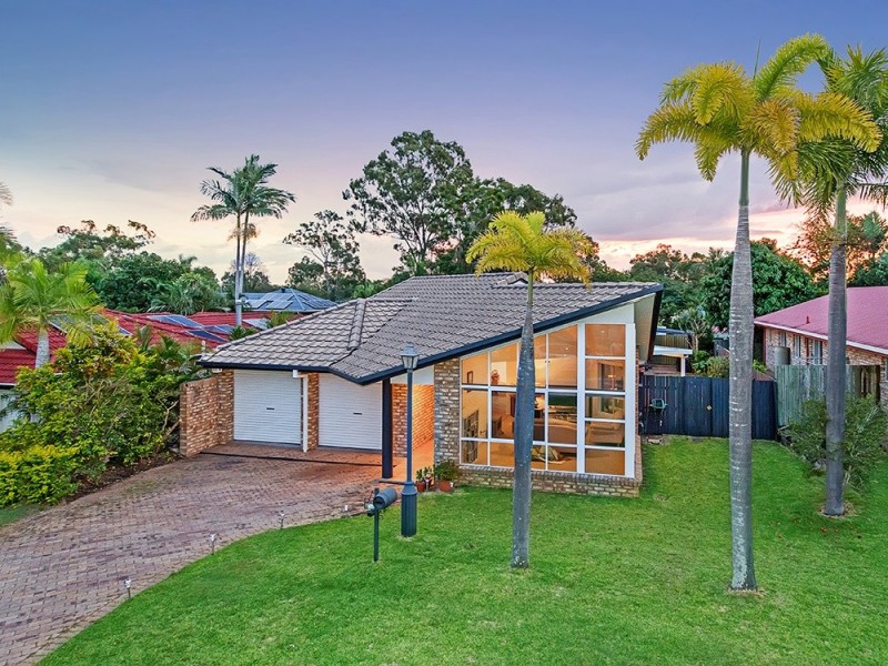 8 Ballandean Cl, Forest Lake QLD 4078