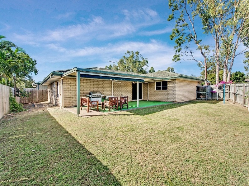 11 Mannix Pl, Forest Lake QLD 4078