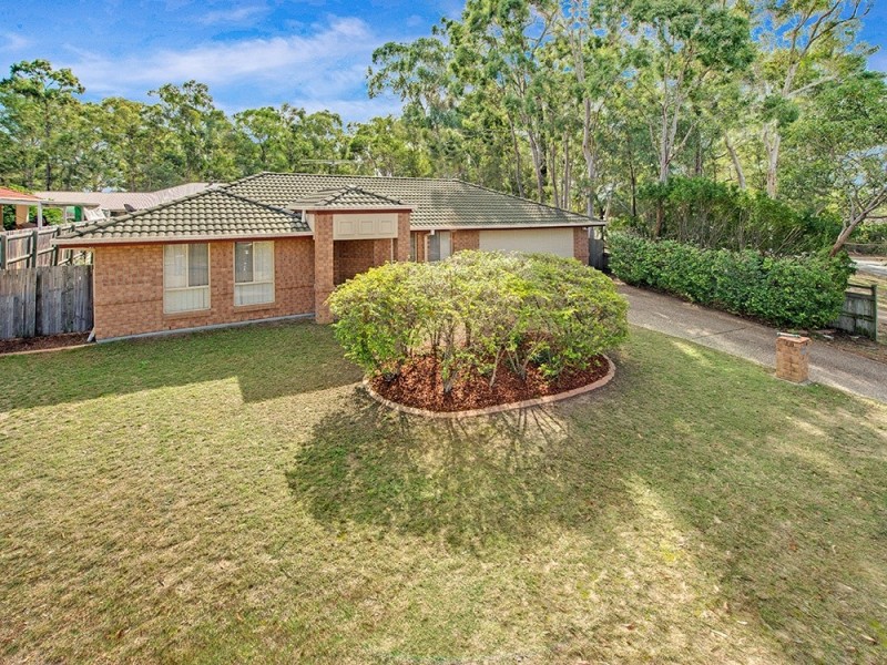5 Bullen Cct, Forest Lake QLD 4078