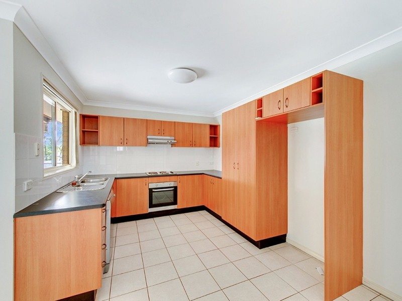 5 Bullen Cct, Forest Lake QLD 4078