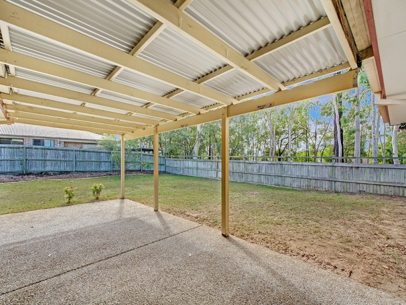 5 Bullen Cct, Forest Lake QLD 4078