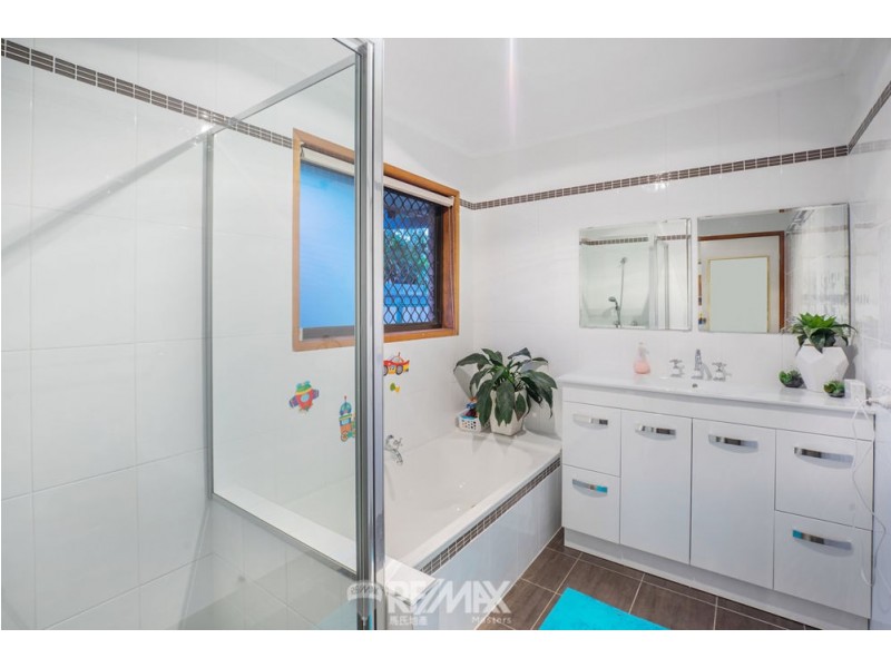 22 Lynelle Street, Sunnybank Hills QLD 4109