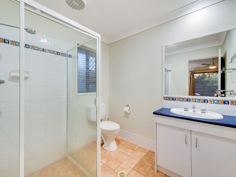 3 Hannam Cr, Forest Lake QLD 4078