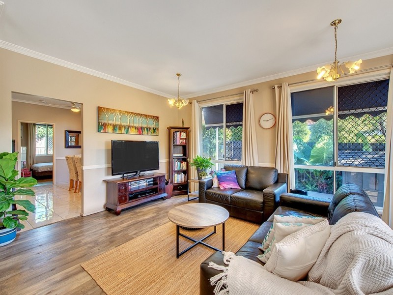 81 Jubilee Ave, Forest Lake QLD 4078