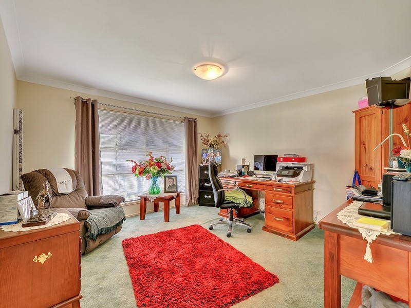 18 Paton Crescent, Forest Lake QLD 4078