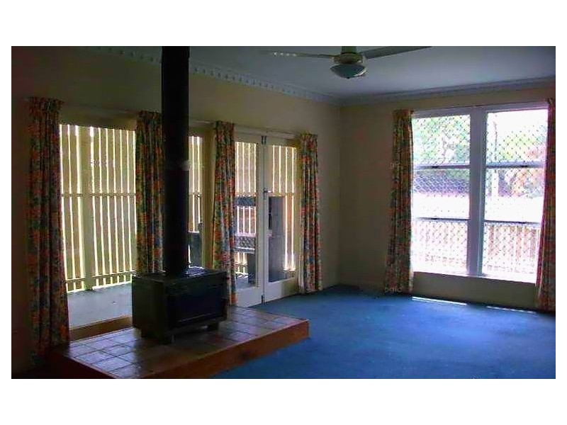 79 Brisbane Rd, Riverview QLD 4303