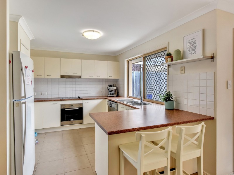 38 Degas St, Forest Lake QLD 4078