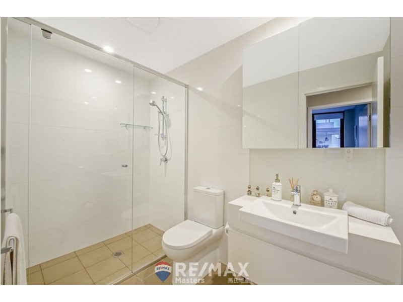 20306/37D Harbour Road, Hamilton QLD 4007