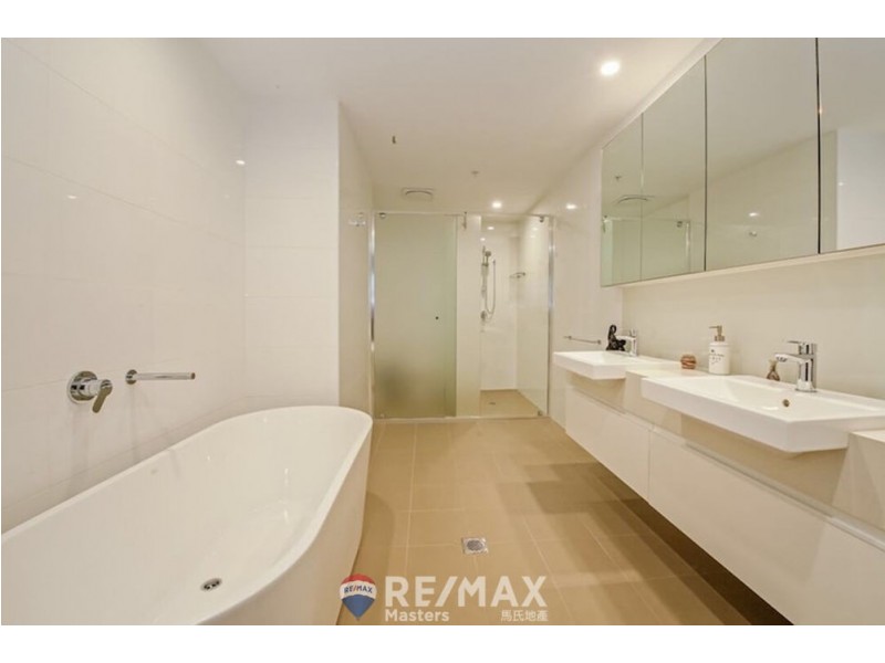 20306/37D Harbour Road, Hamilton QLD 4007