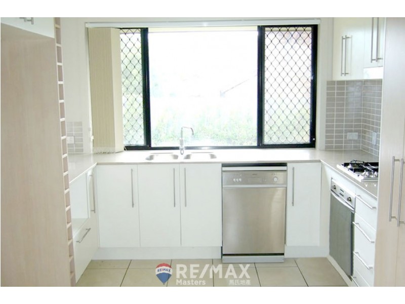 98 Didbrook Street, Robertson QLD 4109