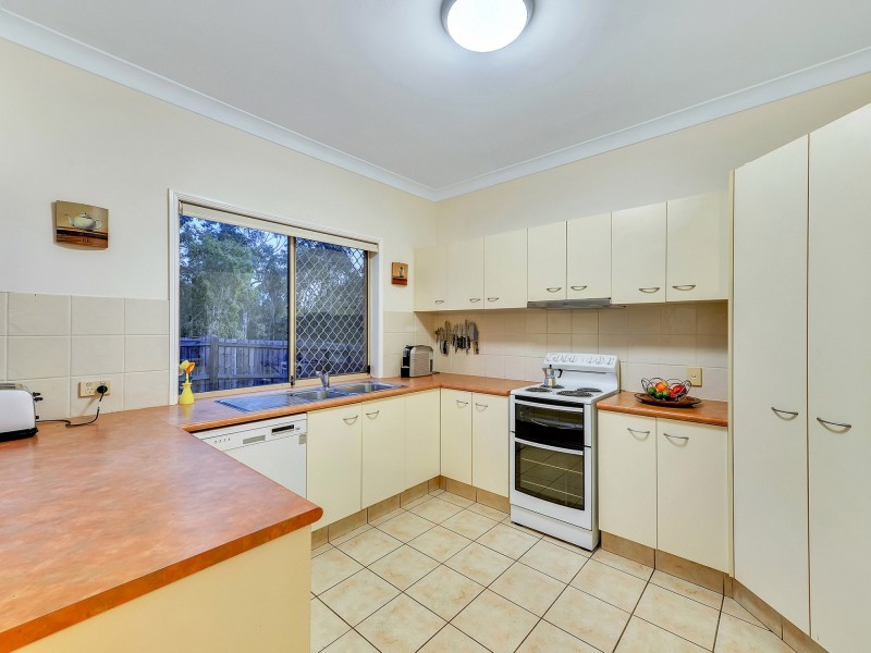 58 Danbulla Cr, Forest Lake QLD 4078