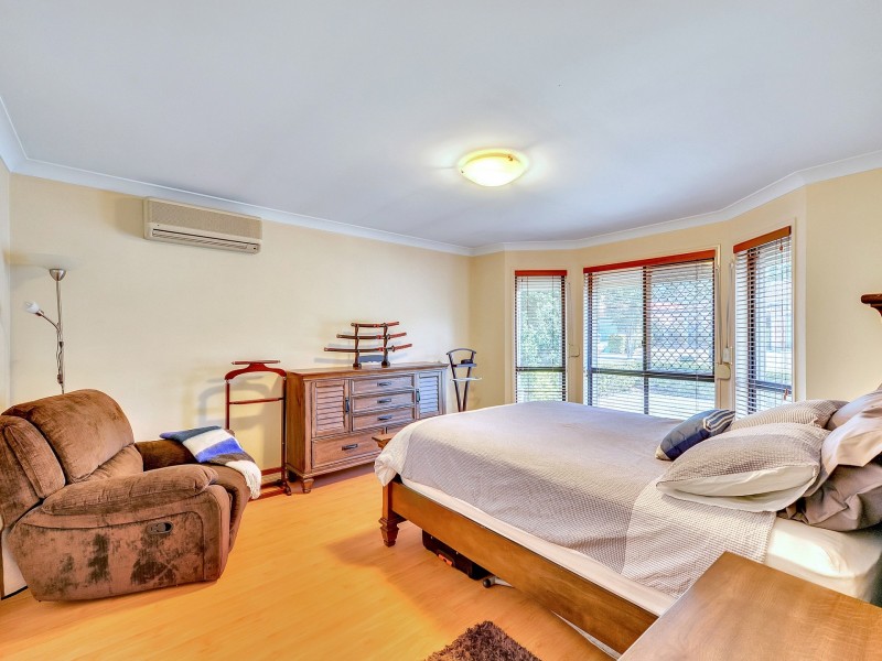 12 Sherwood Pl, Forest Lake QLD 4078