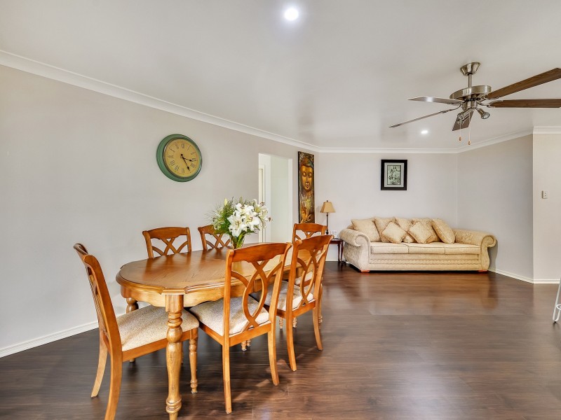 17 Beccaria Pl, Doolandella QLD 4077