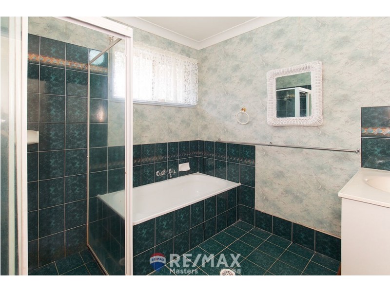 118 Castile Crescent, Edens Landing QLD 4207