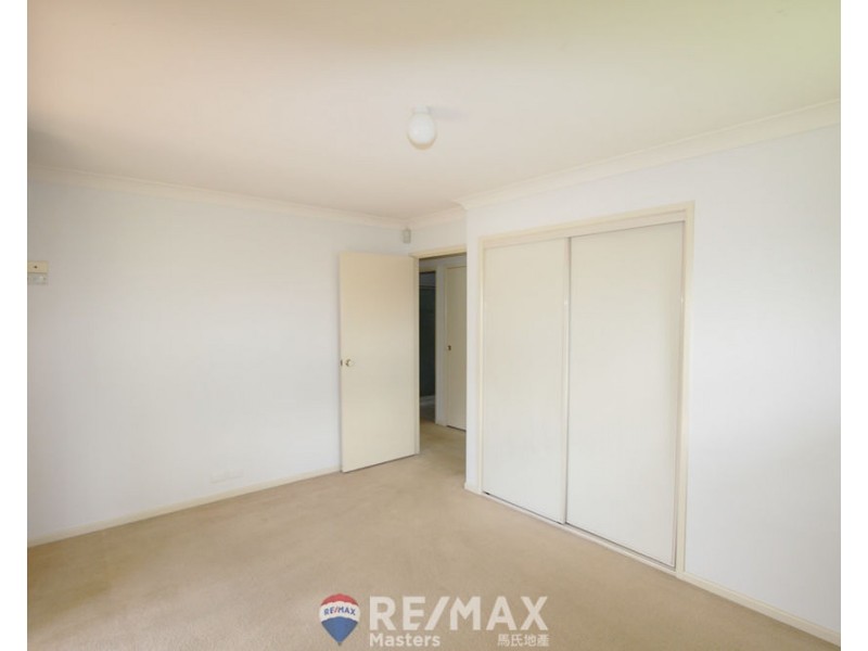 22 Greenlaw Place, Eight Mile Plains QLD 4113